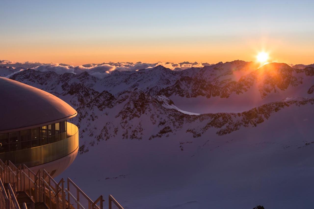 Pension Mittagskogel ザンクト・レオンハルト・イム・ピッツタール エクステリア 写真