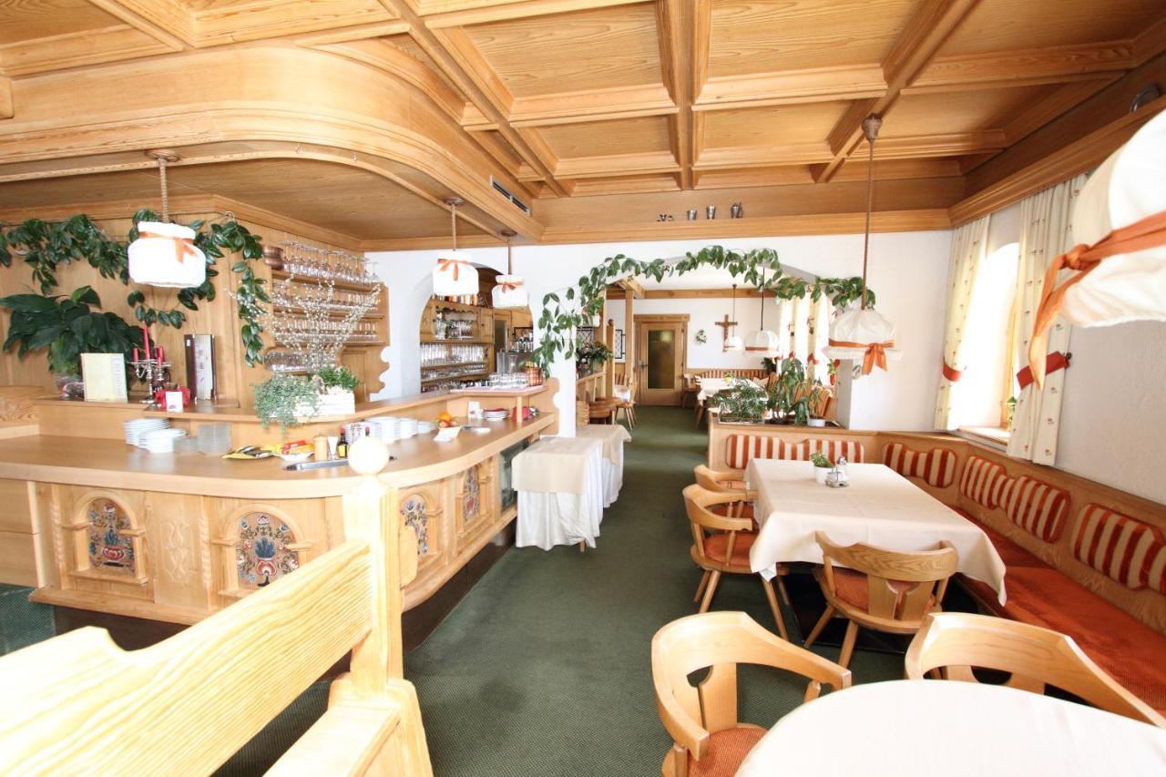 Pension Mittagskogel ザンクト・レオンハルト・イム・ピッツタール エクステリア 写真